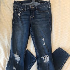 Hollister Low Rise Super Skinny Crop Jeans